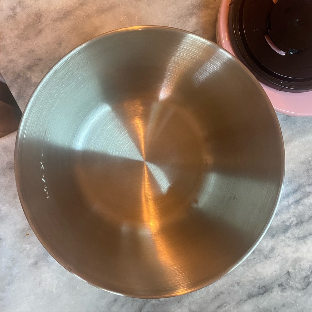 Dash Stand Mixer Pink w/ Stainless Steel Bowl & Attachments - Picture 12 of 17